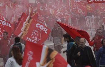 Sciopero generale 12 dicembre, stop di 24 ore contro la manovra: cortei in tutta Italia