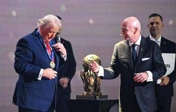 Sorteggio Mondiali 2026, premio per la pace a Trump tra le critiche