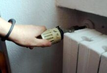 Termosifoni, come fare per risparmiare? Il gesto che ‘aiuta’ la bolletta