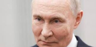 Ucraina, Putin: “Negoziati con Usa complessi. Io e Zelensky vediamo le cose in modo diverso”