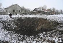 Ucraina-Usa, negoziati finiti a Berlino. La richiesta a Kiev: “Via dal Donbass”