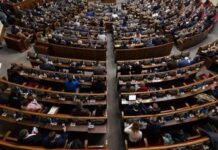 Ucraina, nuovo scandalo corruzione scuote Kiev: alcuni deputati incriminati per aver venduto voti