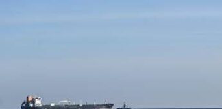 Venezuela, New York Times: “Petroliera inseguita da Usa rivendica protezione di Mosca”