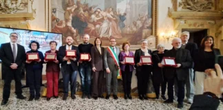 Vicenza celebra botteghe e attività storiche: sette nuovi riconoscimenti raccontano l’identità della città Vicenza con sindaco Possamai e assessore Balbi celebra le botteghe e attività storiche