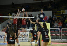 Volksbank Vicenza Volley lotta ma cade 1-3 in casa contro la capolista Giorgione Volksbank Vicenza Volley col Giorgione, una fase di gioco (foto Matteo Battaglia)