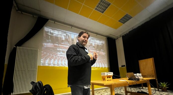 Paolo Papotti, formatore di ANPI nazionale parla di Costituzione e di come comprenderla al meglio a Porto Burci costituzione