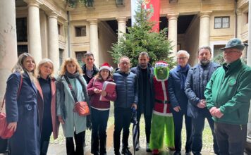 Solidarietà Natalizia a Vicenza con la corsa dei Babbi Natale e 600 pasti donati Corri Babbo Natale Corri