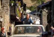 Zalone domina il botteghino: altri 8 milioni a Santo Stefano e ‘Buen Camino’ supera i 13,5 milioni