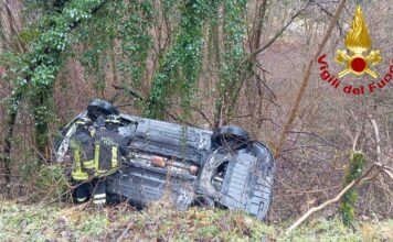 Incidente mortale ad Arsiero: auto precipita in un dirupo, morto un uomo incidente mortale arsiero