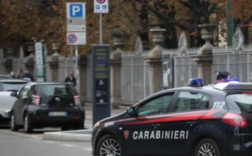 Milano, 15enne rapinato e sequestrato in corso Buenos Aires: arrestati 4 giovanissimi 15enne