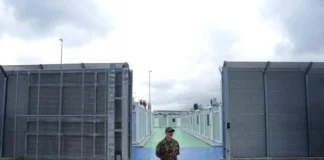 Migranti, la svolta Ue su rimpatri e Paesi sicuri: cosa cambia adesso immigrazione