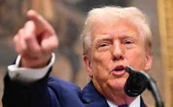 Trump fa causa alla Bbc, chiesti 10 miliardi di dollari Trump bbc