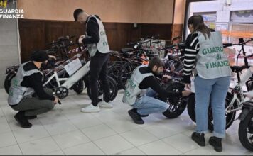 Verona, potenziavano i motori delle e-bike: sequestrate 295 bici e due denunce ebike verona