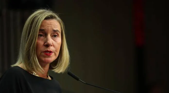 Inchiesta su fondi Ue, rilasciati Mogherini e Sannino Mogherini