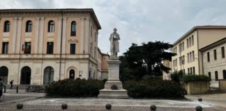 Vicenza: approvata manutenzione straordinaria della fontana di Piazza San Lorenzo fontana piazza san lorenzo vicenza