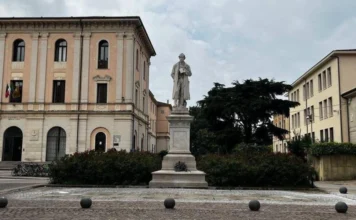 Vicenza: approvata manutenzione straordinaria della fontana di Piazza San Lorenzo fontana piazza san lorenzo vicenza