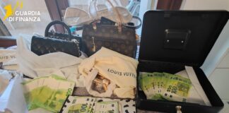 Contraffazione di lusso, maxi operazione della Finanza: perquisizioni anche a Vicenza e sequestri milionari guardia di finanza di como lusso