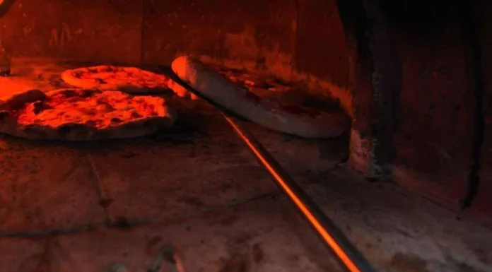 Bassano, uomo di Pove del Grappa muore soffocato da un boccone in pizzeria al compleanno della madre Pove del Grappa morto boccone