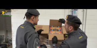 Maxi sequestro della Guardia di Finanza nel Padovano: 1,3 tonnellate di articoli pirotecnici stoccati senza sicurezza GdF di Padova sequestra 1,3 tonnellate di articoli pirotecnici