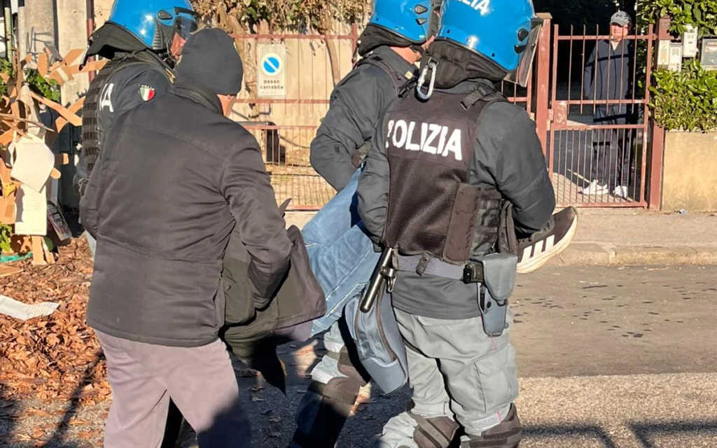 vicenza sgombero bocciodromo