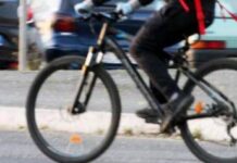 Aggressione rider a Roma, fermo convalidato ma tunisini tornano liberi