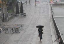 Allerta meteo gialla per temporali martedì 18 agosto: la mappa delle 7 regioni a rischio maltempo