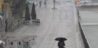 Allerta meteo gialla per temporali martedì 18 agosto: la mappa delle 7 regioni a rischio maltempo