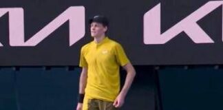 Australian Open, Sinner scherza su Alcaraz: “Non mi manca”. Poi boccia il nuovo kit