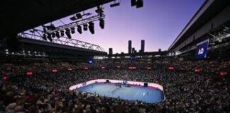 Australian Open, malore sugli spalti: interrotta Alcaraz-Paul