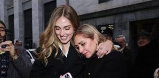 Chiara Ferragni prosciolta, l’affetto di amici e famiglia: “Per sempre al tuo fianco”