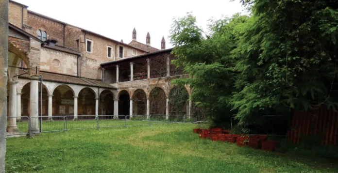 Chiesa di Santa Corona Vicenza comlesso monunmentale chiostri Chiesa di Santa Corona Vicenza comlesso monunmentale chiostri