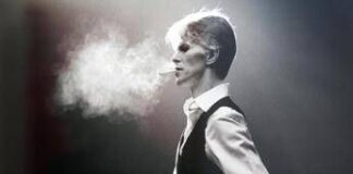 David Bowie 10 anni dopo, due nuove biografie raccontano il ‘Duca Bianco’