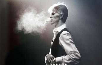 David Bowie 10 anni dopo, due nuove biografie raccontano il ‘Duca Bianco’