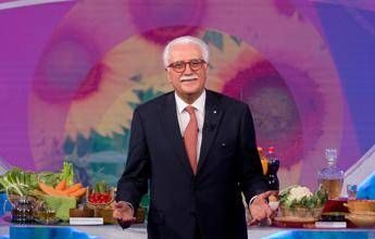 “Dormire bene aiuta a dimagrire”, i consigli di Calabrese