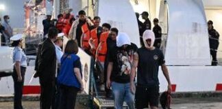 Filippine, affonda traghetto nel sud: 18 morti e 24 dispersi