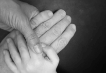 Genitorialità fragile, bambini invisibili: Vicenza specchio di un sistema nazionale che arretra. Ma l’Emilia Romagna è un modello Genitorialità fragile, bambini invisibili (foto di Yuleisy Cruz Lezcano)