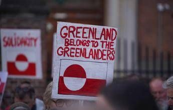 Groenlandia, il sondaggio boccia Trump: 75% degli americani non vuole l’isola