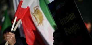 Iran, Trump vorrebbe “azione militare rapida e decisiva”. Comandante Pasdaran: “Pronti a rispondere”