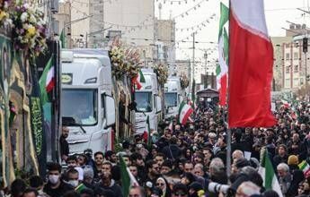 Iran, attivisti: “Più di 6.200 morti accertati nelle proteste”. Impiccato uomo accusato di spionaggio per Israele