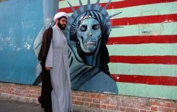 Iran, ministro degli Esteri sente capo Aiea: “Arrivare a intesa sostenibile”. Pressing Usa su Trump per non attaccare