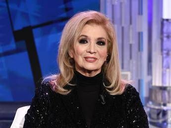 Iva Zanicchi, la pastiglia magica a Domenica In: “Ora posso cantare”