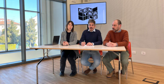 La Centrale, l'assessore Leonardo Nicolai presentano 75 progetti con Silvia Crosara di Arci servizio civile Vicenza e Matteo Brambilla per From e Est