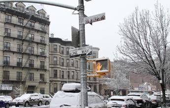 La super tempesta di ghiaccio minaccia gli Usa. Trump: “E il riscaldamento globale?”