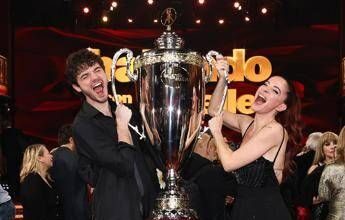 La volta buona, Nikita Perotti e il mistero dell’età. Poi, le parole per Delogu