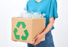 Materie prime seconde, la crisi parte dalla plastica