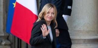 Meloni, compleanno di lavoro a Tokyo e video per ringraziare degli auguri: “Siete la mia forza”