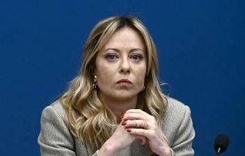 Poliziotto fermato per omicidio Rogoredo, Meloni: “Implacabili con chi sbaglia, non c’è scudo”