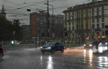 Prima perturbazione del 2026 in arrivo, ecco freddo e piogge intense: le previsioni meteo