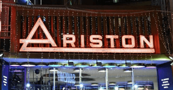 Sanremo, un sogno per pochi: quasi mille euro per un’esperienza ‘mordi e fuggi’