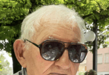 Bruno se n’è andato, il figlio si sente perso: “Patrizio, non sei perso: ti protegge lui e la tua famiglia” Bruno, da lì protegge il figlio Patrizio